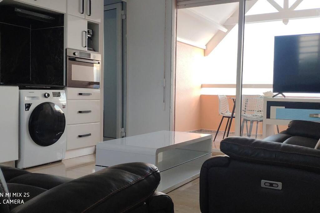 Appart. T2 De Luxe +Jacuzzi, Vue Mer Et Cote Plage Le Gosier  Extérieur photo