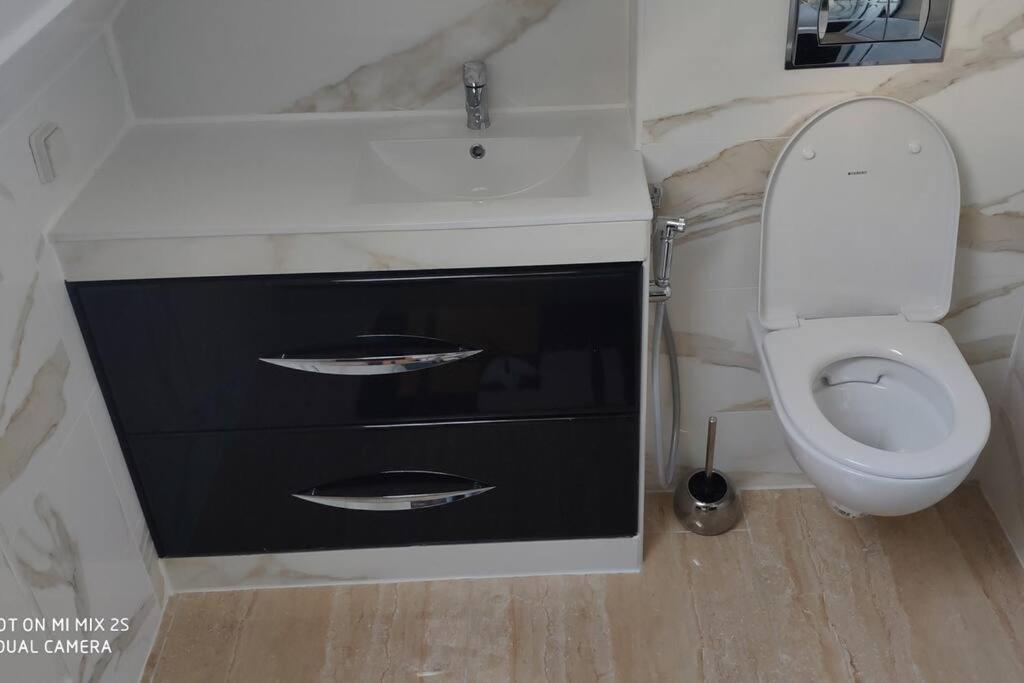 Appart. T2 De Luxe +Jacuzzi, Vue Mer Et Cote Plage Le Gosier  Extérieur photo